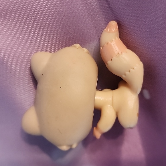 Littlest Petshop Lps #669 Hasbro Raccoon Raton Laveur Rose Creme Yeux Vert Bleu - Picture 2 of 4